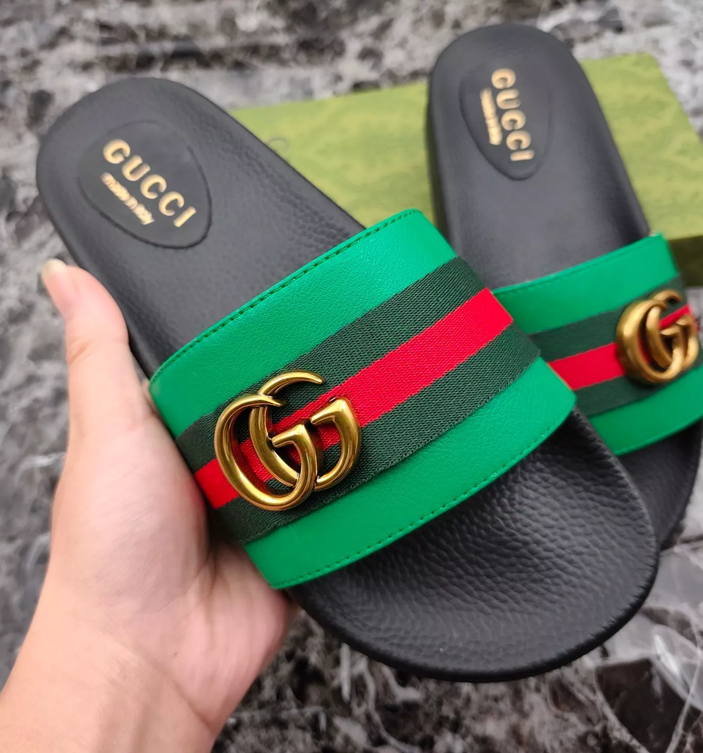 gucci chaussons pour homme s_12a27bb2